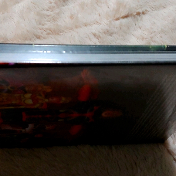 📚MARVEL Book📚 - Picture 4 of 6